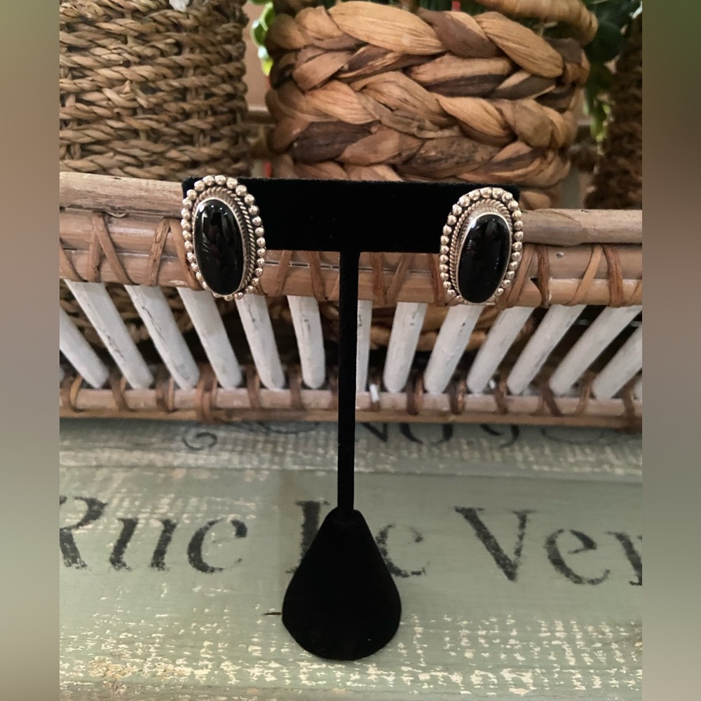 Taxco Onyx Stone Silver Oval Stud Earrings